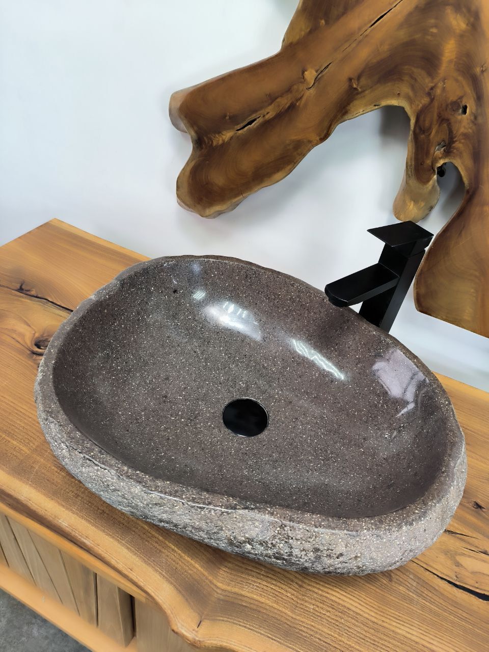 Раковина из речного камня RS-66431 55х42х15 из натурального камня