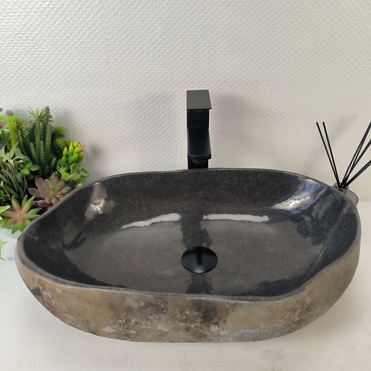 Раковина из речного камня RS-65314 53*35*15 из натурального камня