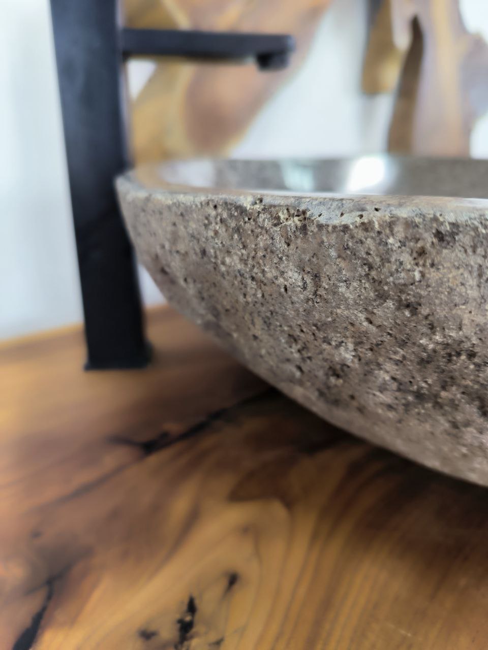 1ff453dc-d834-4e2e-bf0a-b0e195e9f91b