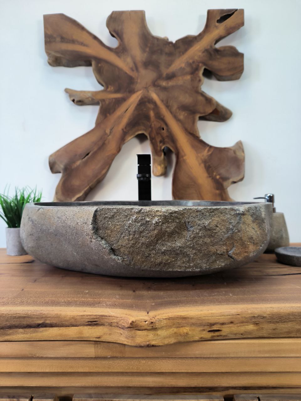 photo_2025-05-16_12-33-33