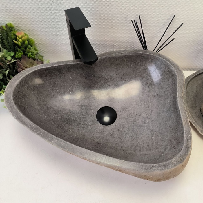 w00gi5hg443r4yp437cgluxu3y7crryg