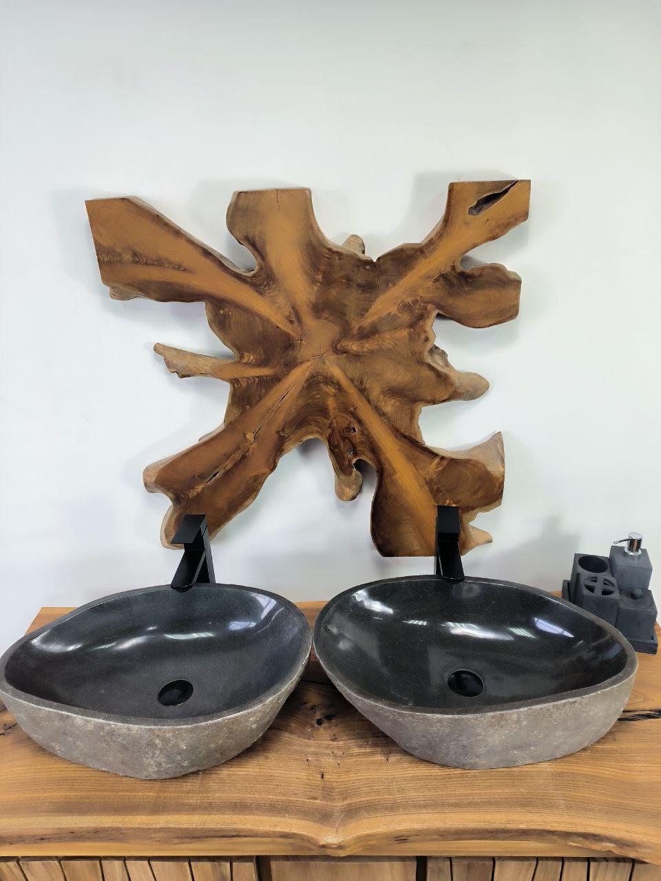 3e4bf654-8503-41c7-a899-dd42a61fafa4