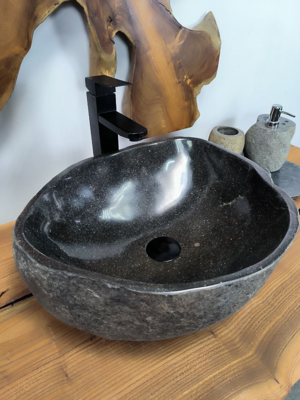 Раковина из речного камня RS-66343 45х39х15 из натурального камня