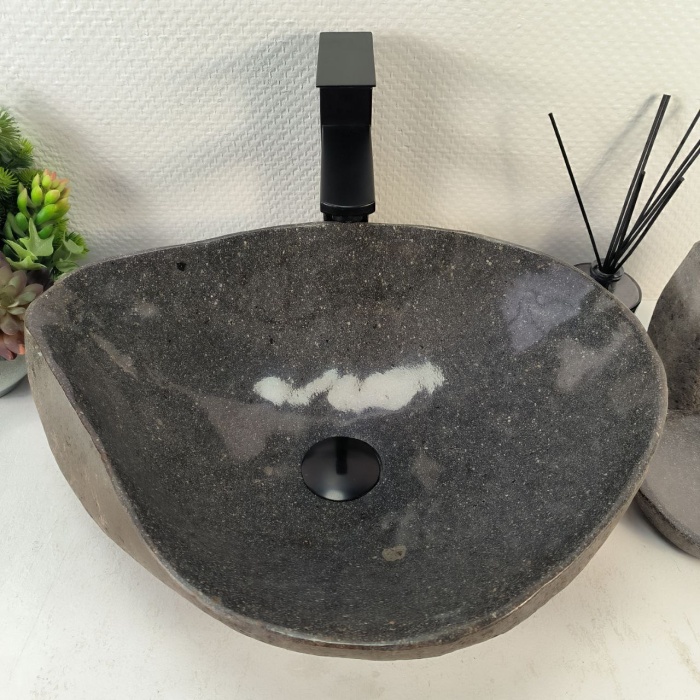 l2dhllgifmhvl15avm3b0bepxr4eua03