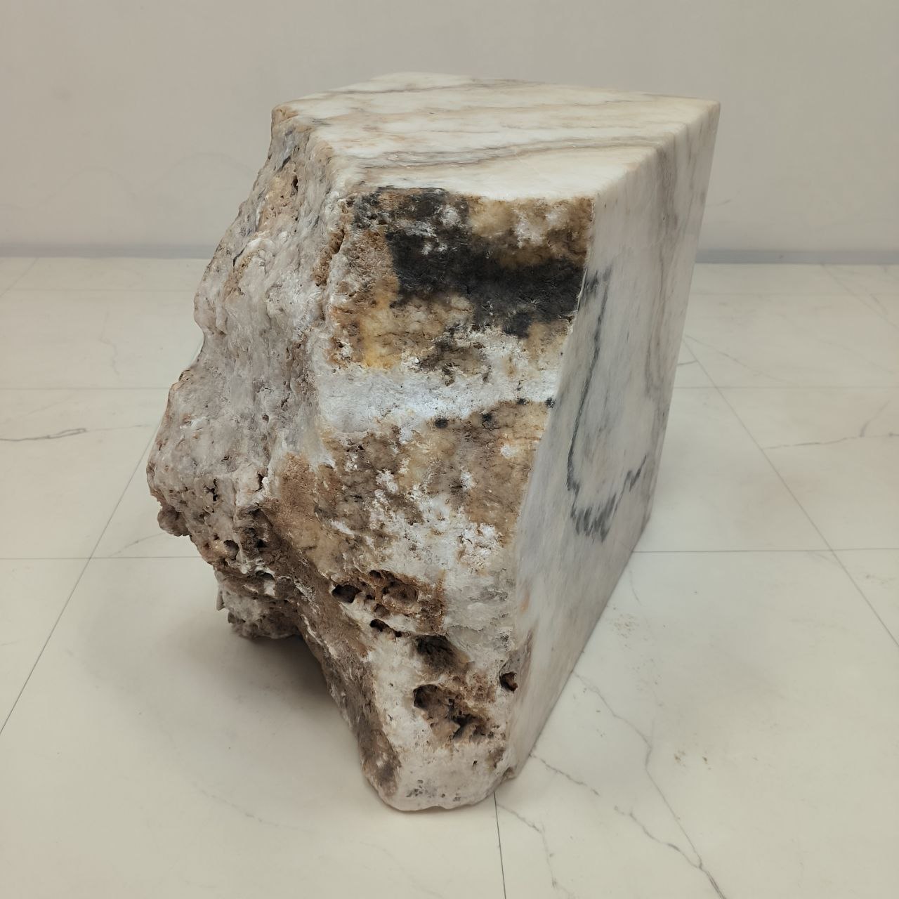 2c713e34-c5e9-43ba-9c20-61c41dfe327b