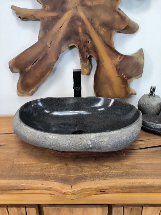 70df7a25-a3e2-4b30-a4f9-5a7e6b3a9eb7