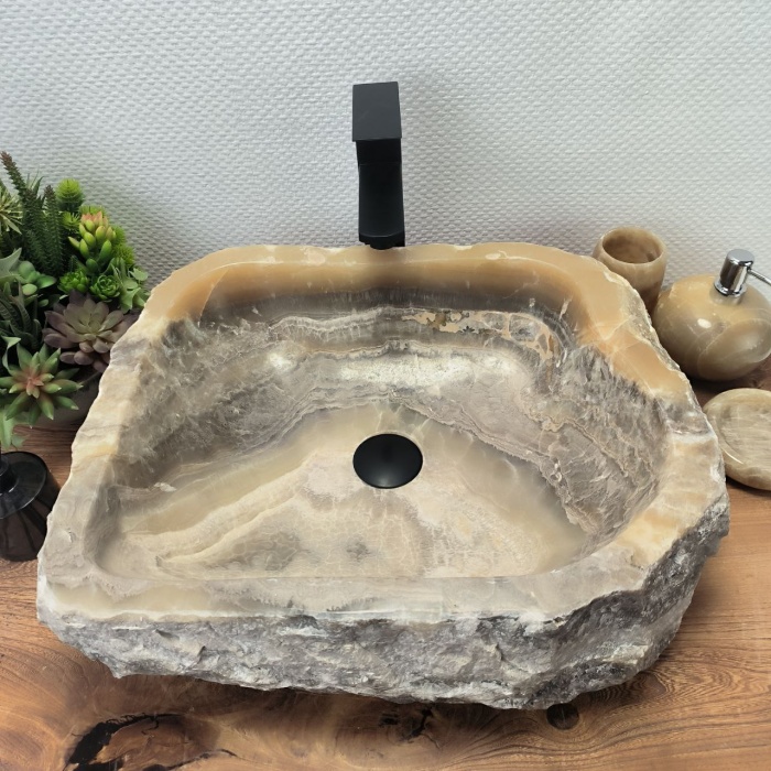 zztuzjgoaq5kjcwybjrdr6q5jvubrmsb