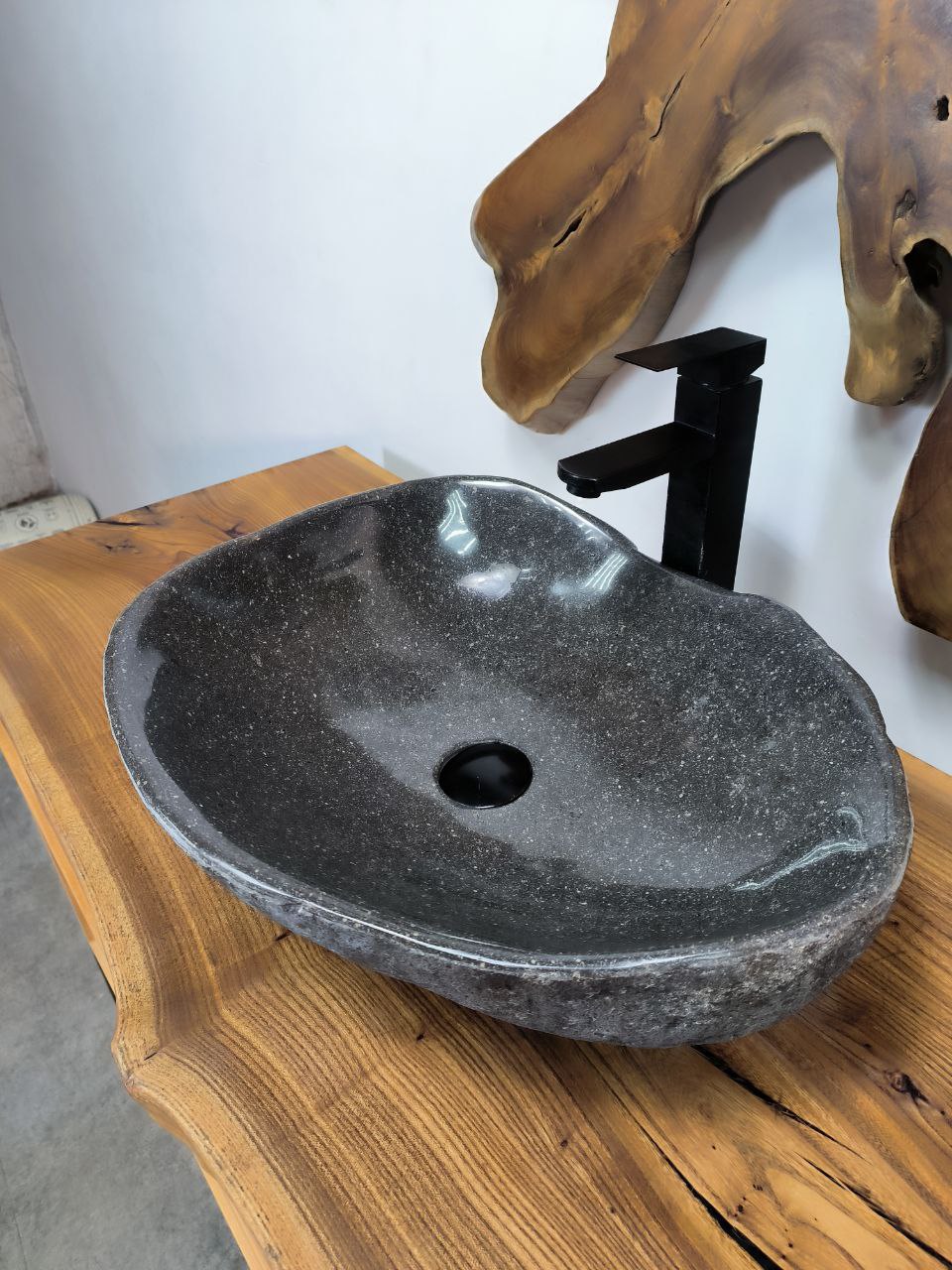 1b1b1f9d-f5d9-4c2f-a609-b337b1f79938