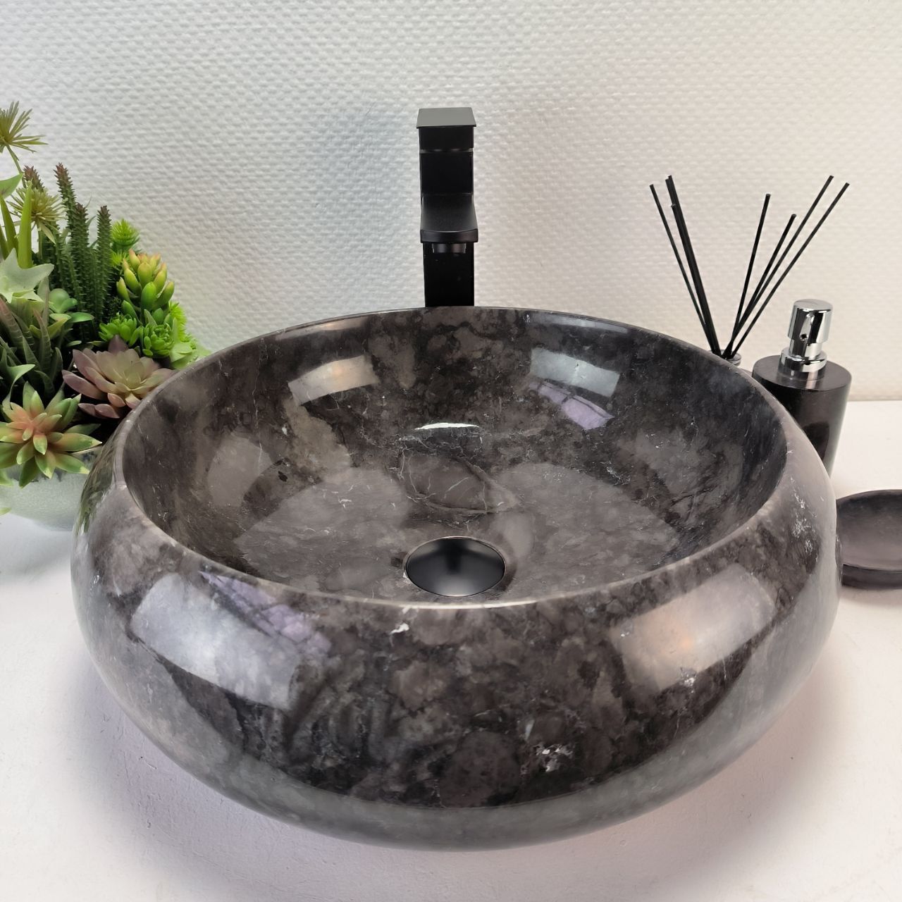 Раковина из мрамора Donut Black Medium DM-62847 45*45*15 из натурального камня
