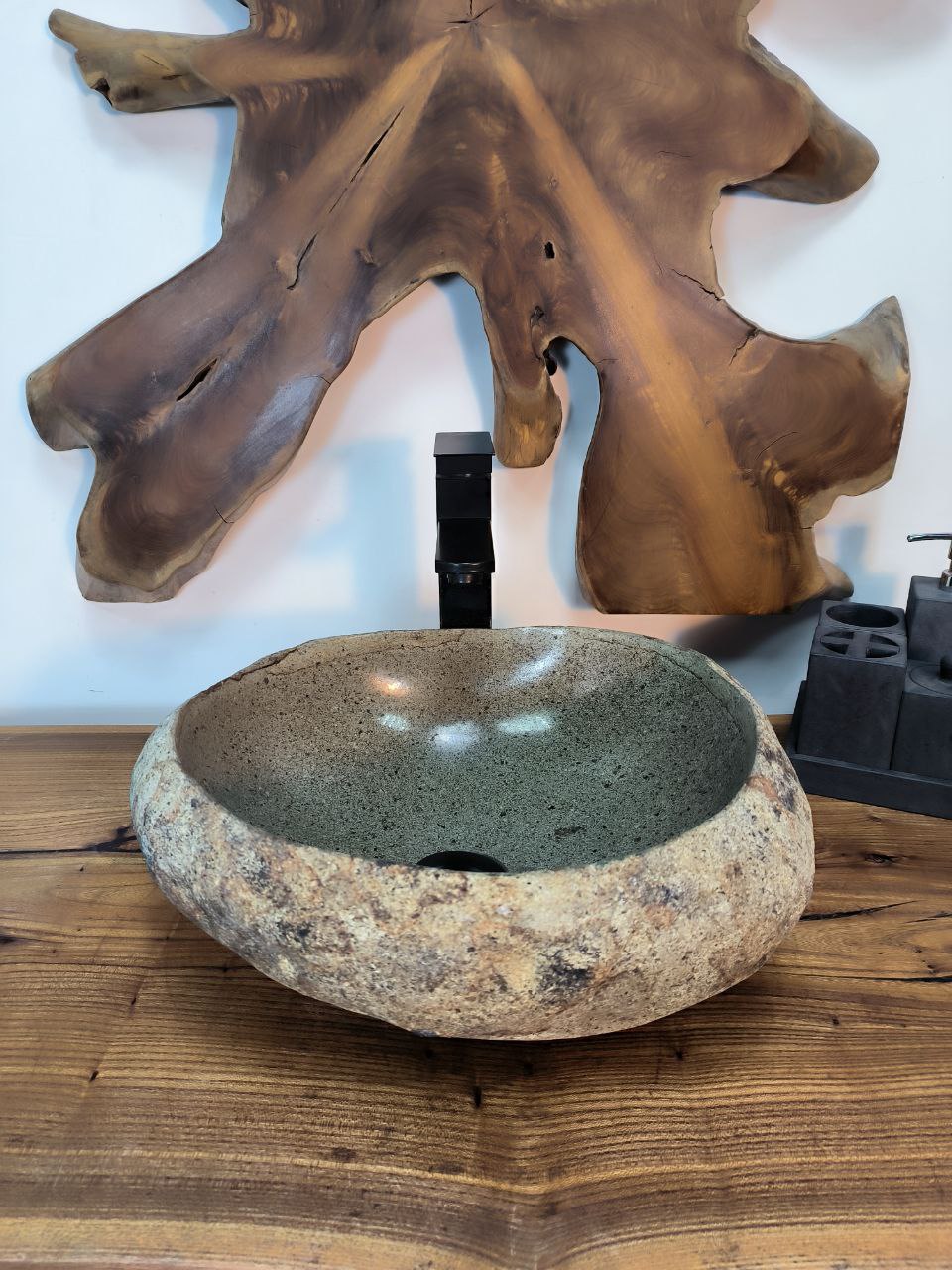 13ed88a3-58e9-4e87-a1dd-e59826b24022