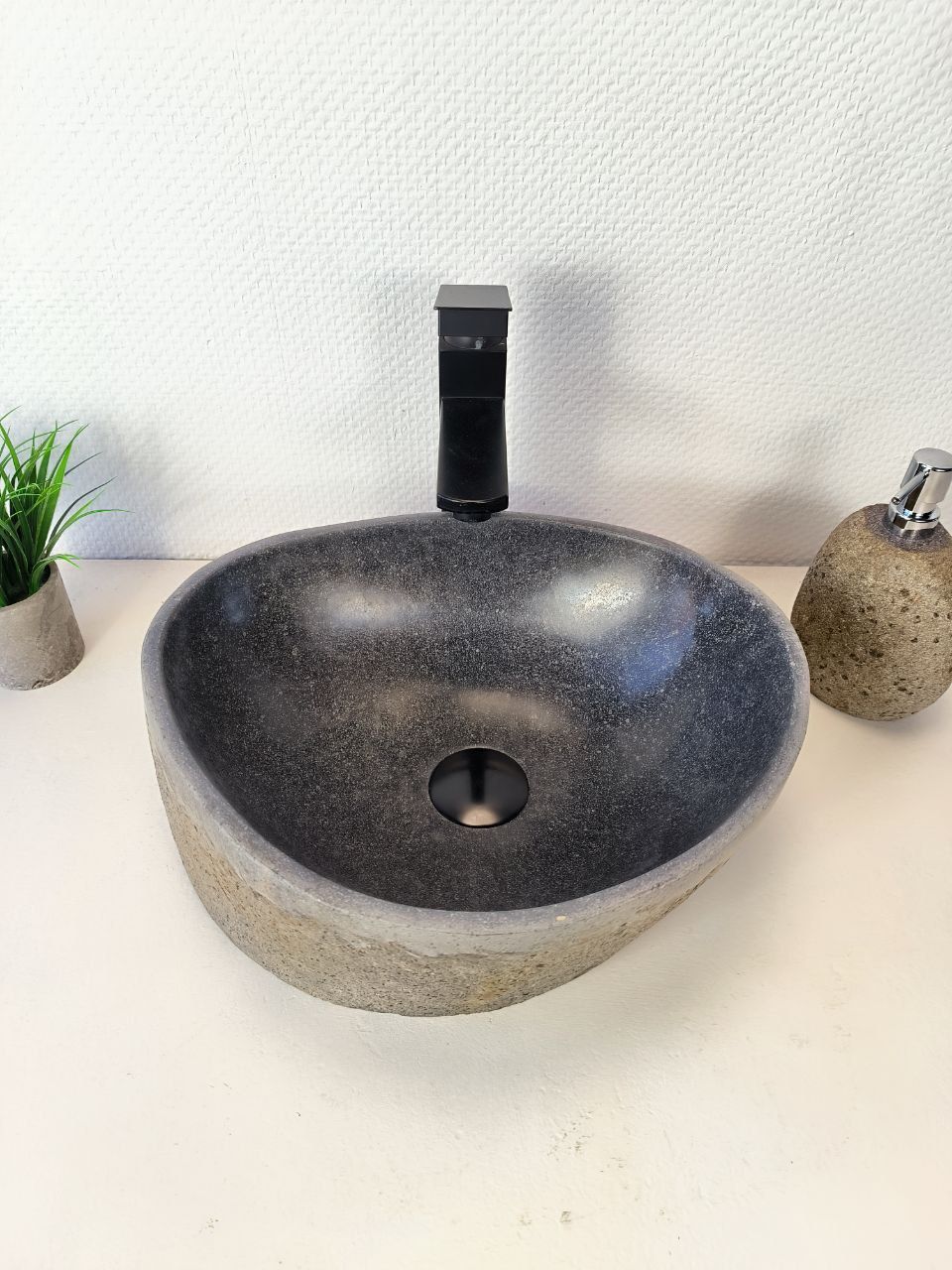Раковина из речного камня RS-65960 39х33х14 из натурального камня