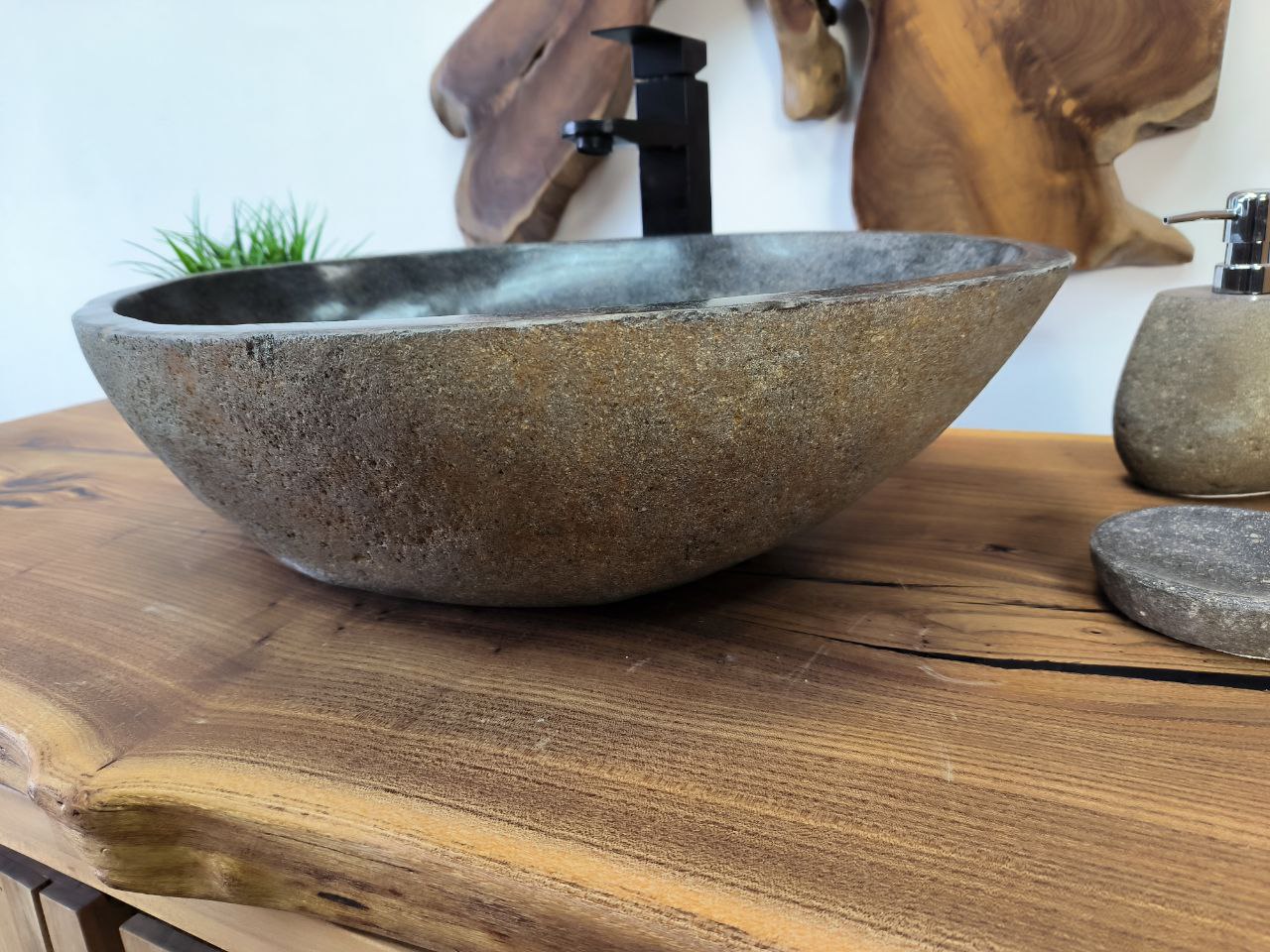 photo_2025-05-16_13-01-32