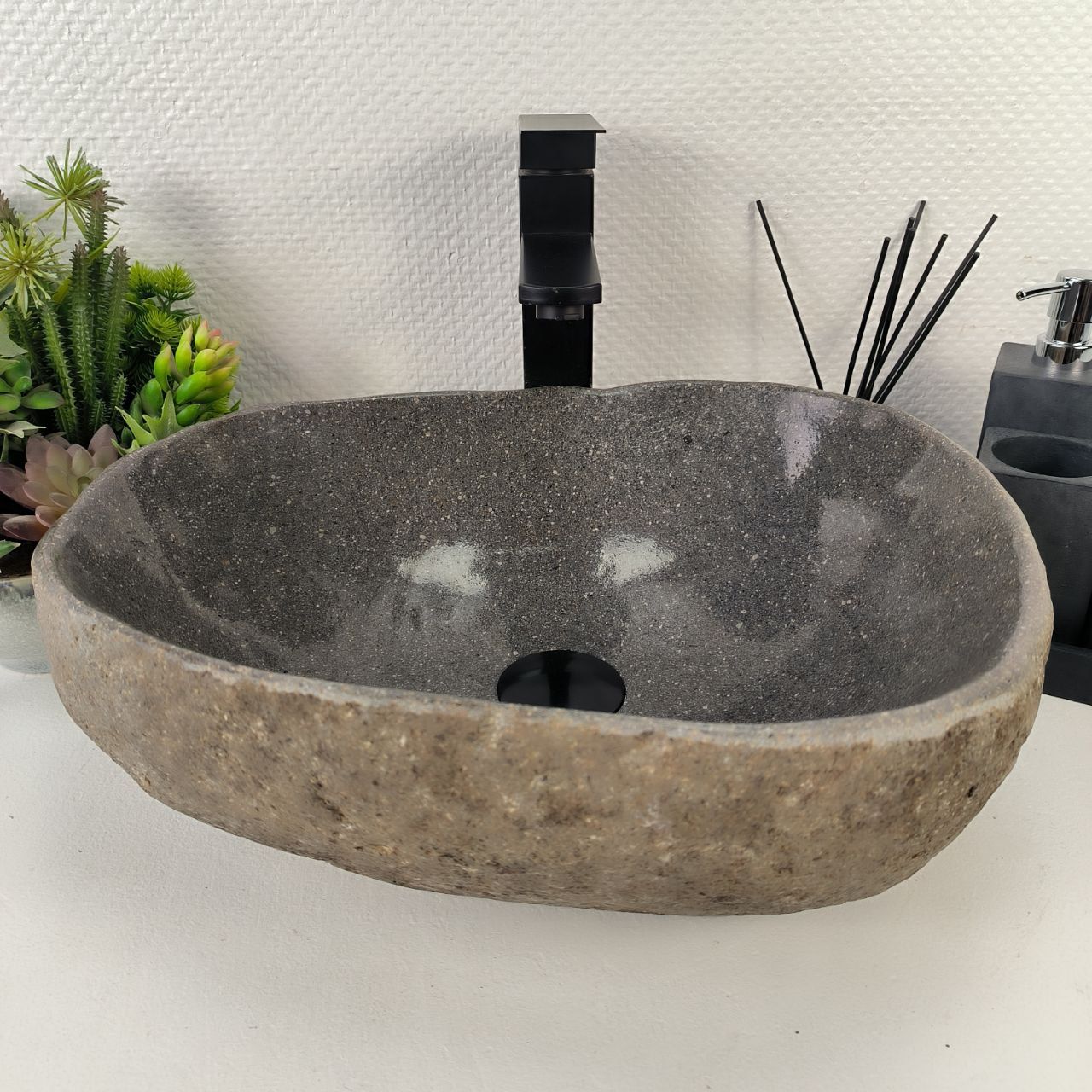 Раковина из речного камня RS-64907 43*38*15 из натурального камня