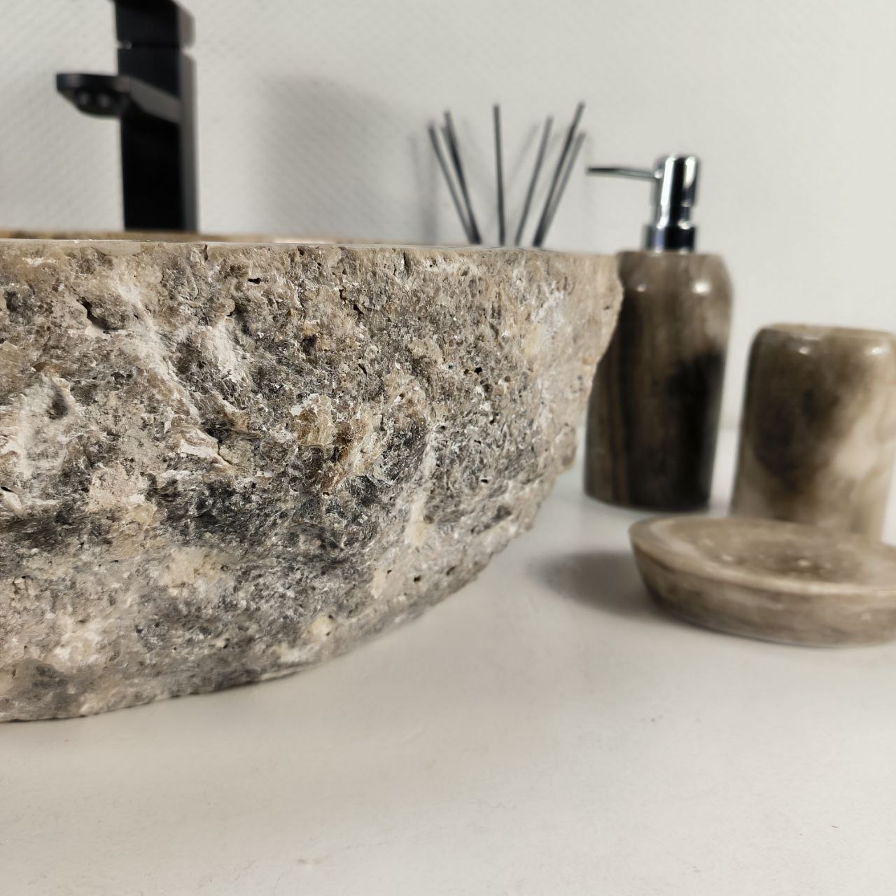 s13yx2symu1n0tf9agxmyc2h8zn71c35