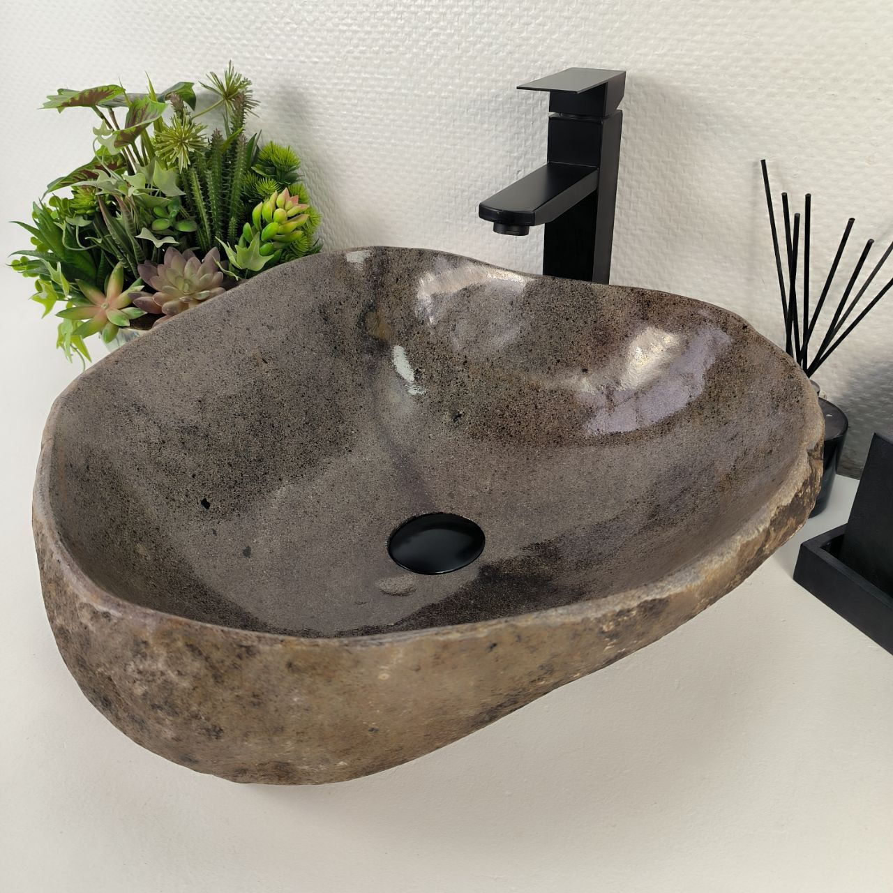 Раковина из речного камня RS-64901 44*44*15 из натурального камня