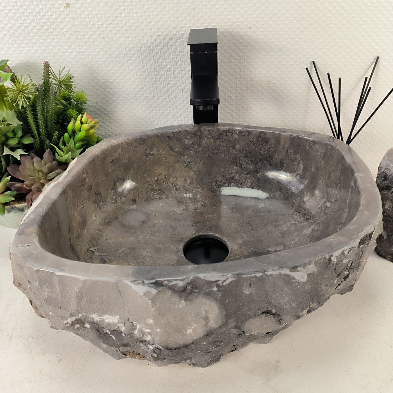 yj1nnmypb3wvwq3frb6qa3op1er6m69i