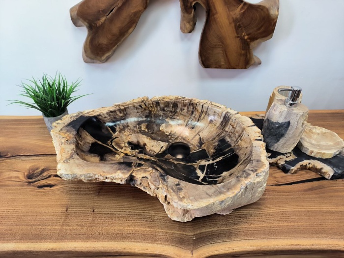 photo_2025-05-14_15-46-50