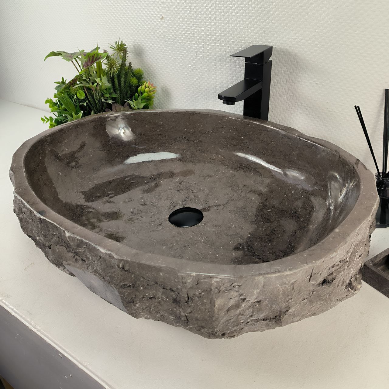 inauoibubs11jvow06hgygzater6gfl6