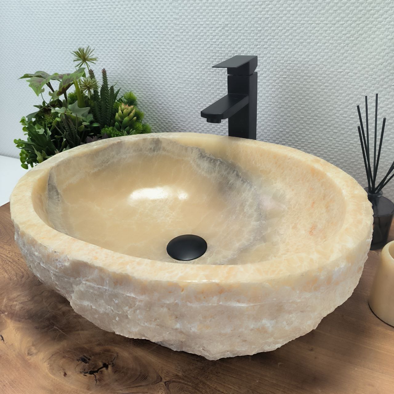 00d0nddeg4w3y1zzesia5fnrekyuzotk