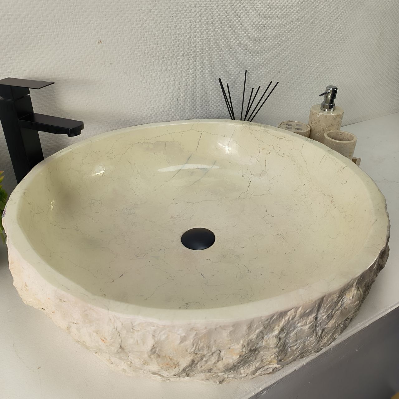 Раковина из мрамора Erozy Cream EM-64946 62*62*15 из натурального камня