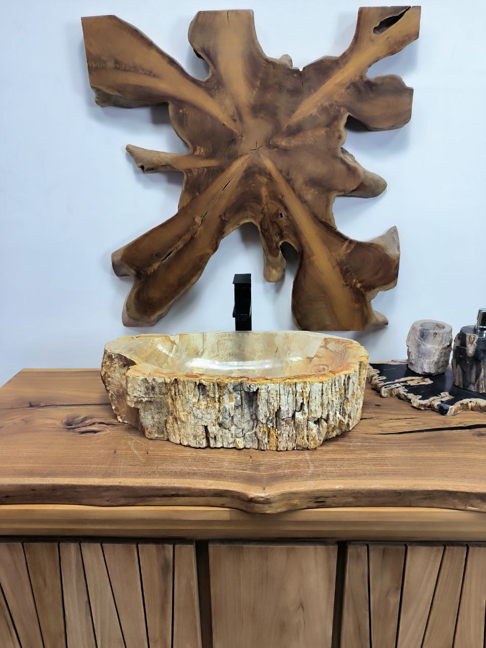 02c965ef-4167-46c5-9bbf-02f63f79d686