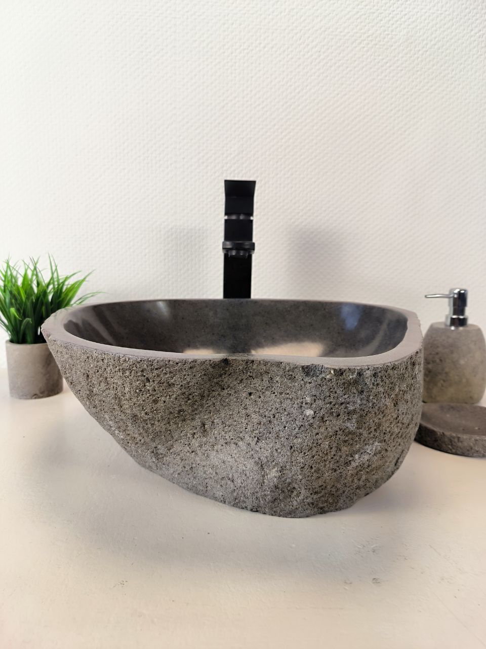 Раковина из речного камня RS-65965 42х38х15 из натурального камня