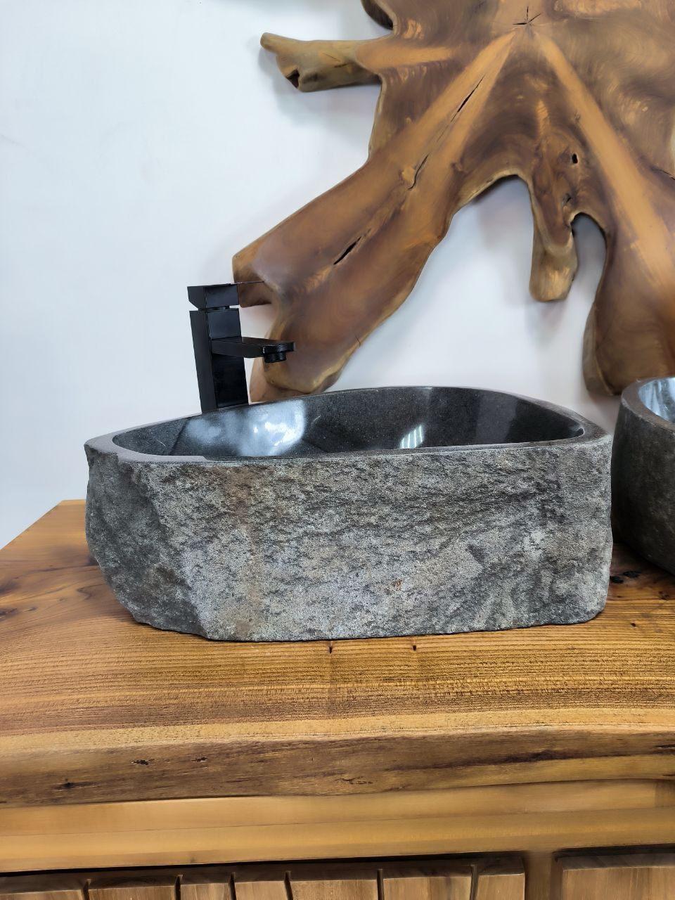 Раковина из речного камня ПАРА! RS-66554 47x32x15 натурального камня