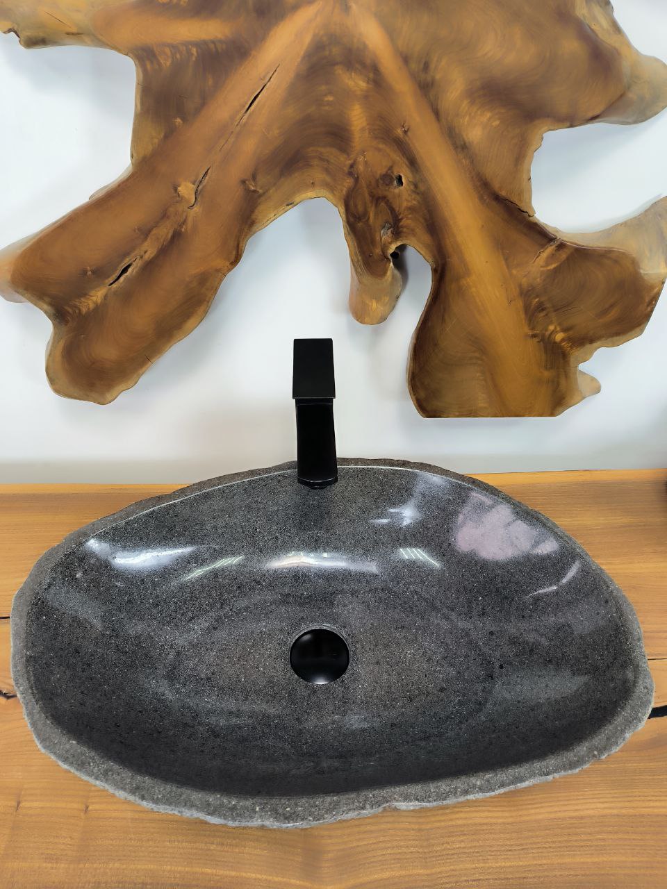 1b5c5431-d2d9-4c7a-93f4-926356043399