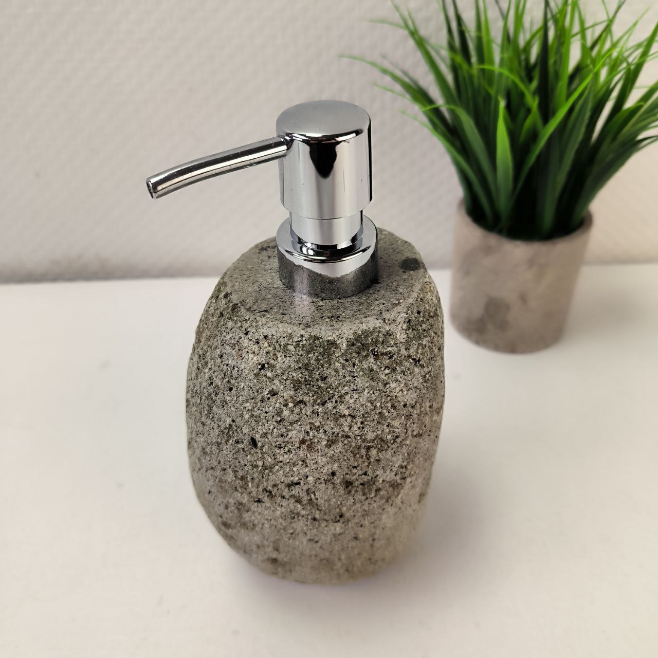 r0o33ak2517a4b2m2015uecprrcmf24p