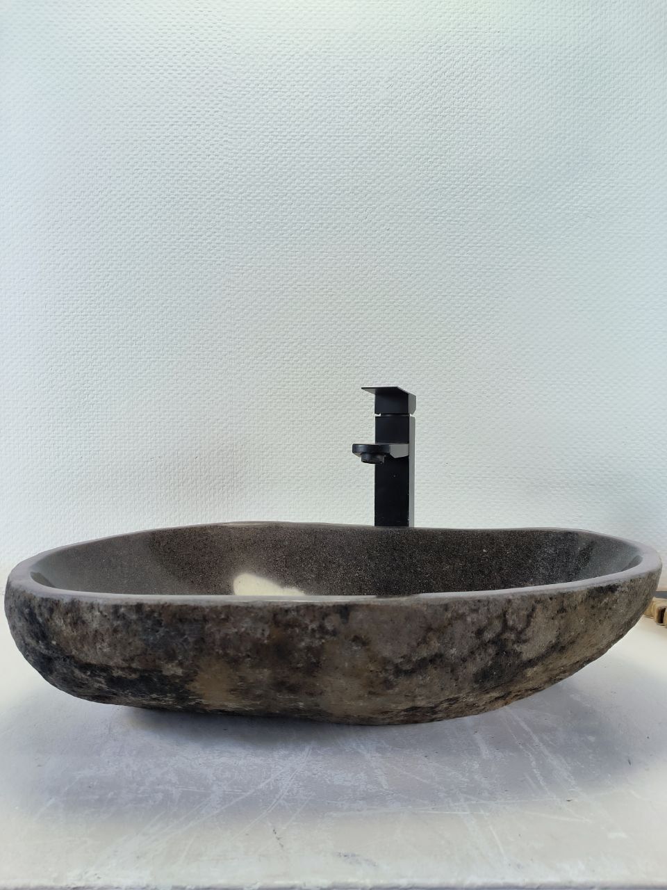 Раковина из речного камня RS-66228 58х37х14 из натурального камня