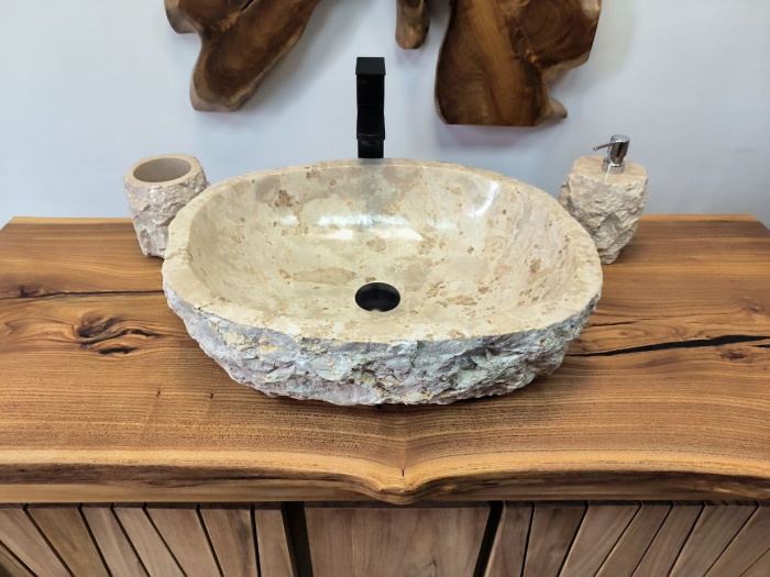 photo_2025-05-14_12-09-21