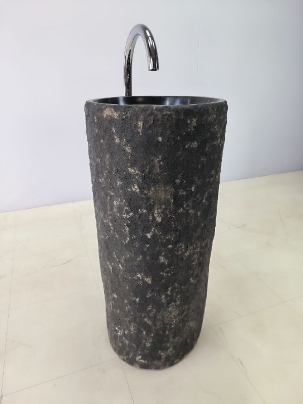 b081bc90-0d49-4fdf-a35d-7c1b76de8c9f