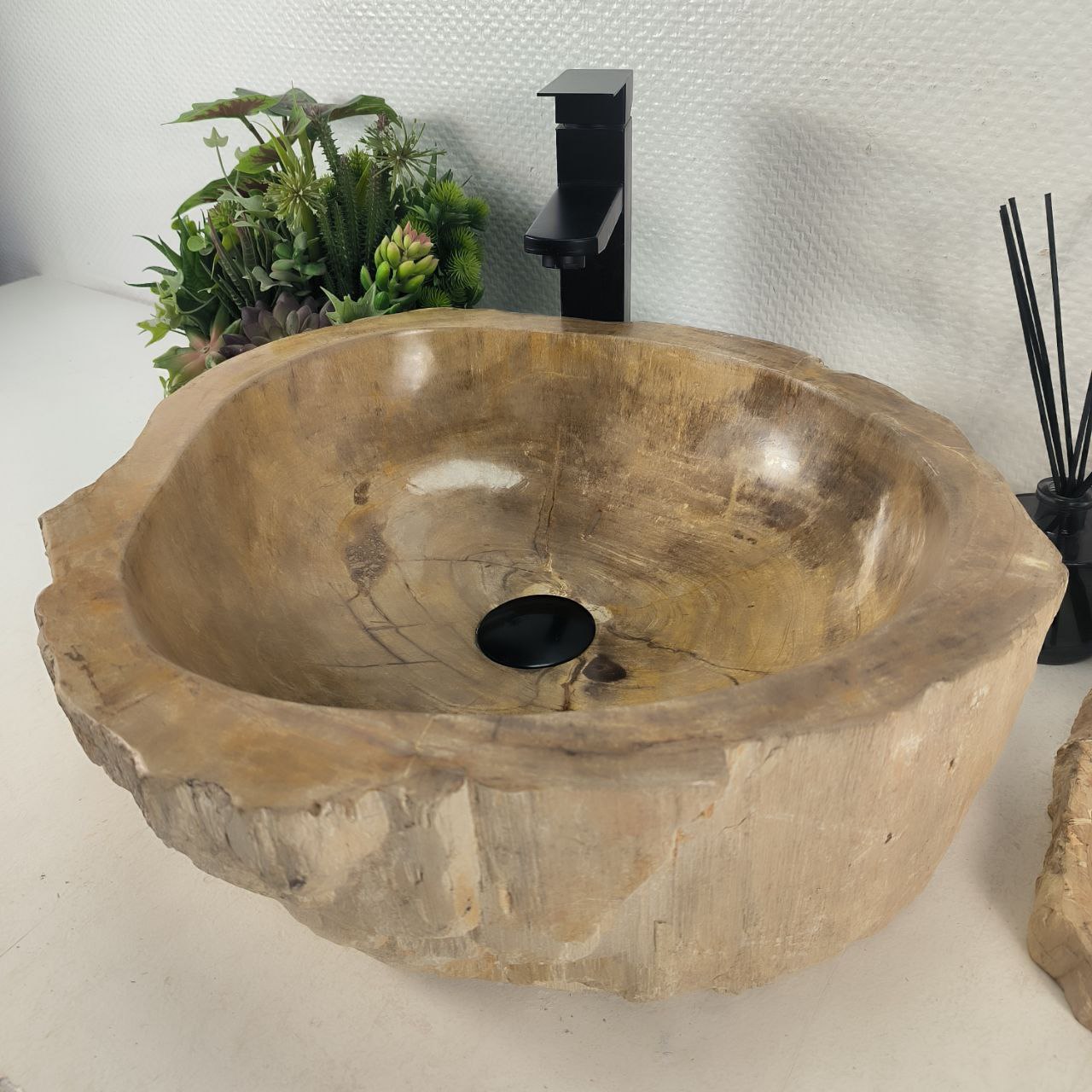 04w0c5e99mbowuwngyf4x3nwporklvbr