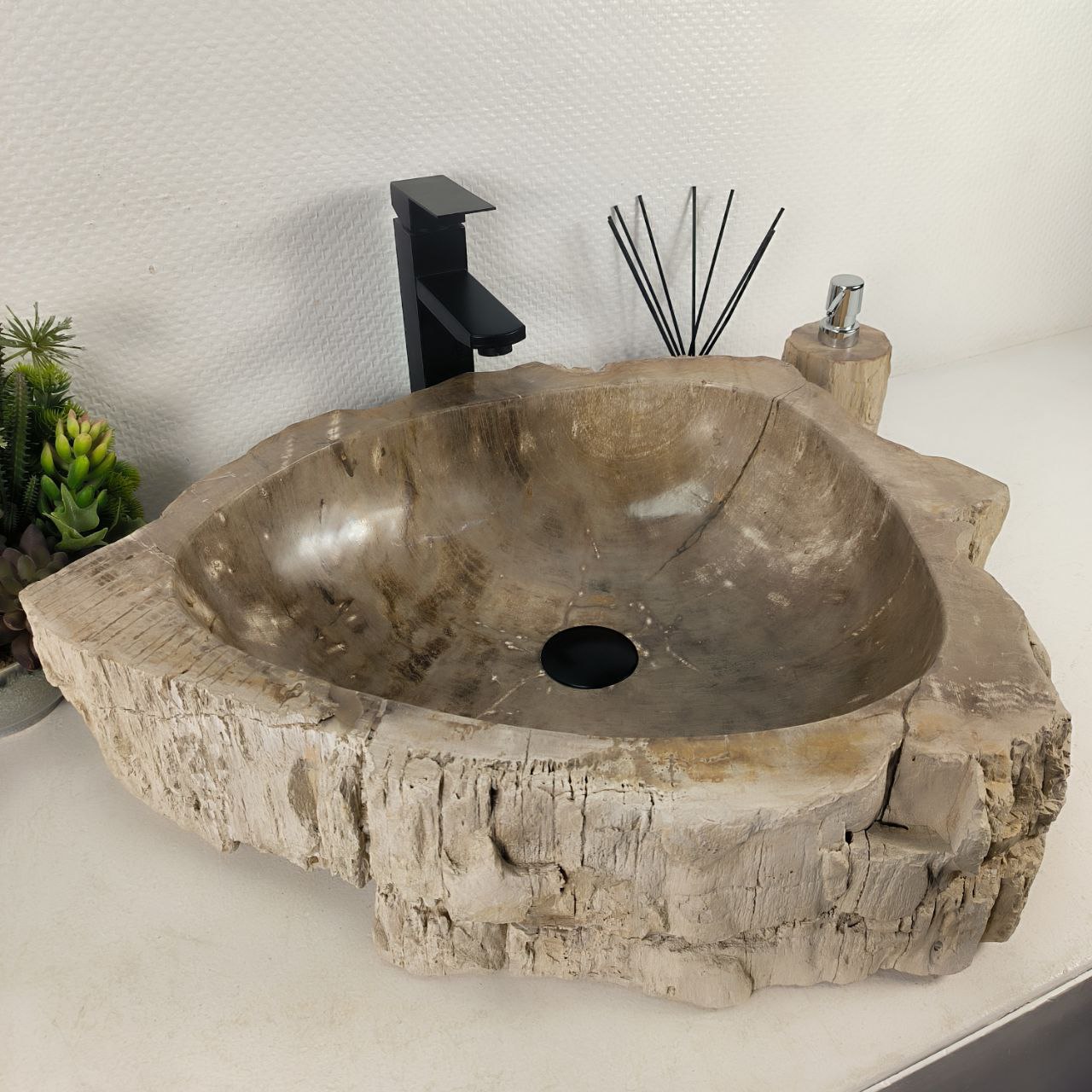 ufjpi9huyjppjkoepwlz036ajt8dr8hi