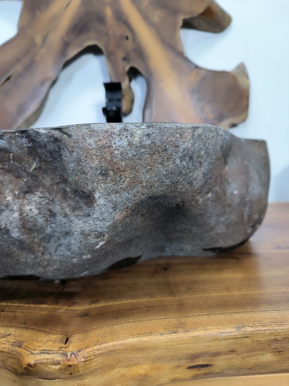 Раковина из речного камня RS-66714 56х49х15 из натурального камня