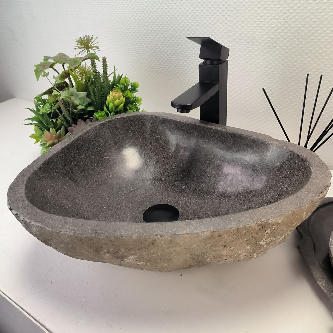 h1sv8bu74k1yfm7ry5emxgw4qp0mzeej