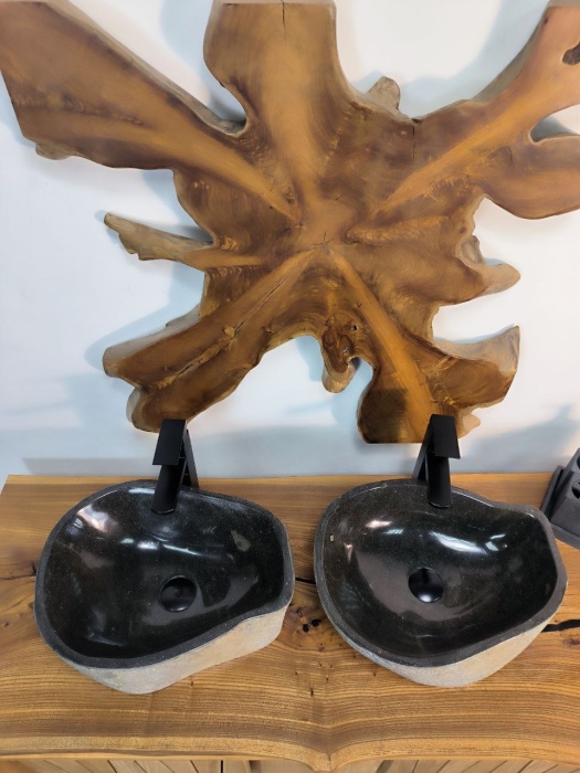 44f92d15-e38d-4156-9b9b-70205cca1287