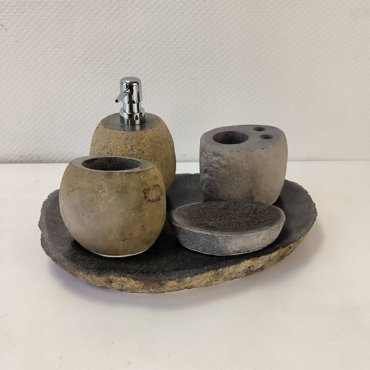 u61dmp3a200p5g5h6fyx9nfw1ywrjsdi