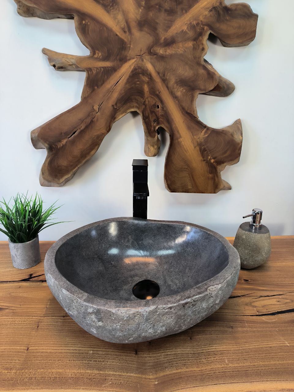 photo_2025-05-16_10-22-28