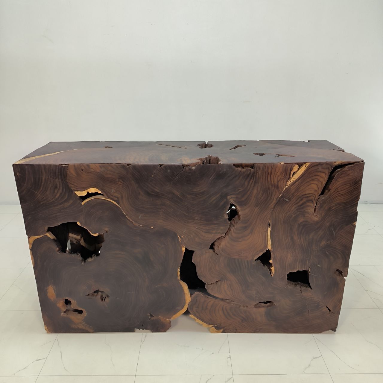 Консоль из корня тикового дерева 50094 Деви (138*40*80)