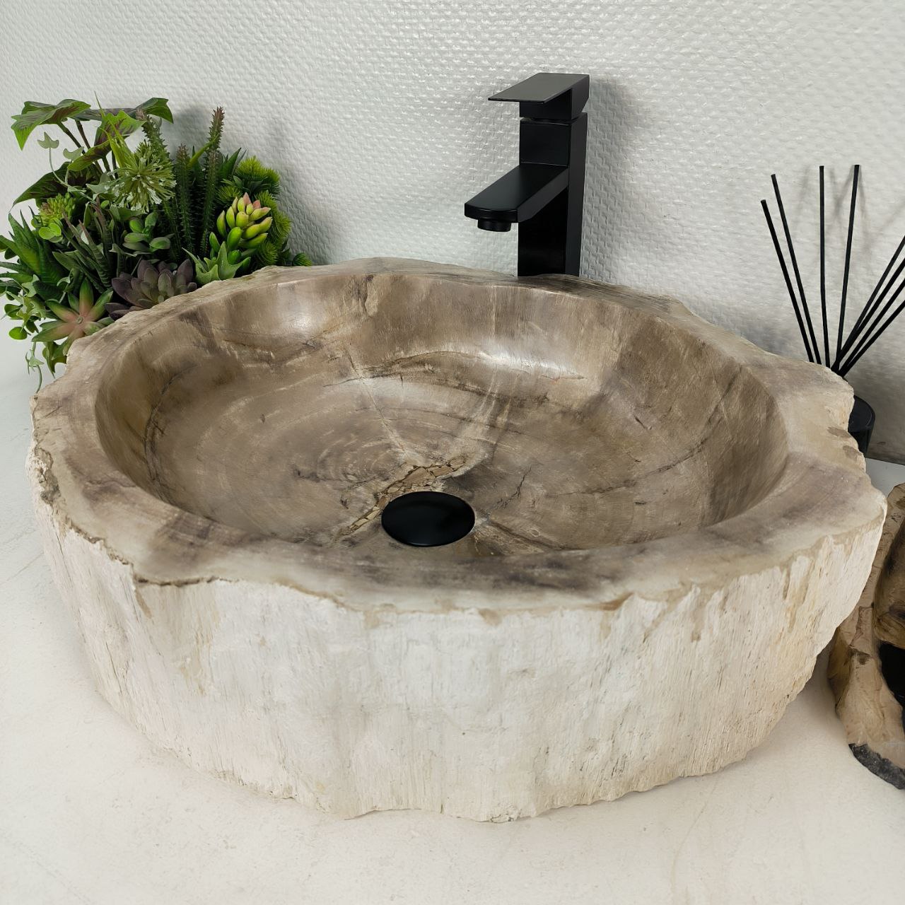 e55tdiionseh6yq4s67rn3fotrklgn8j