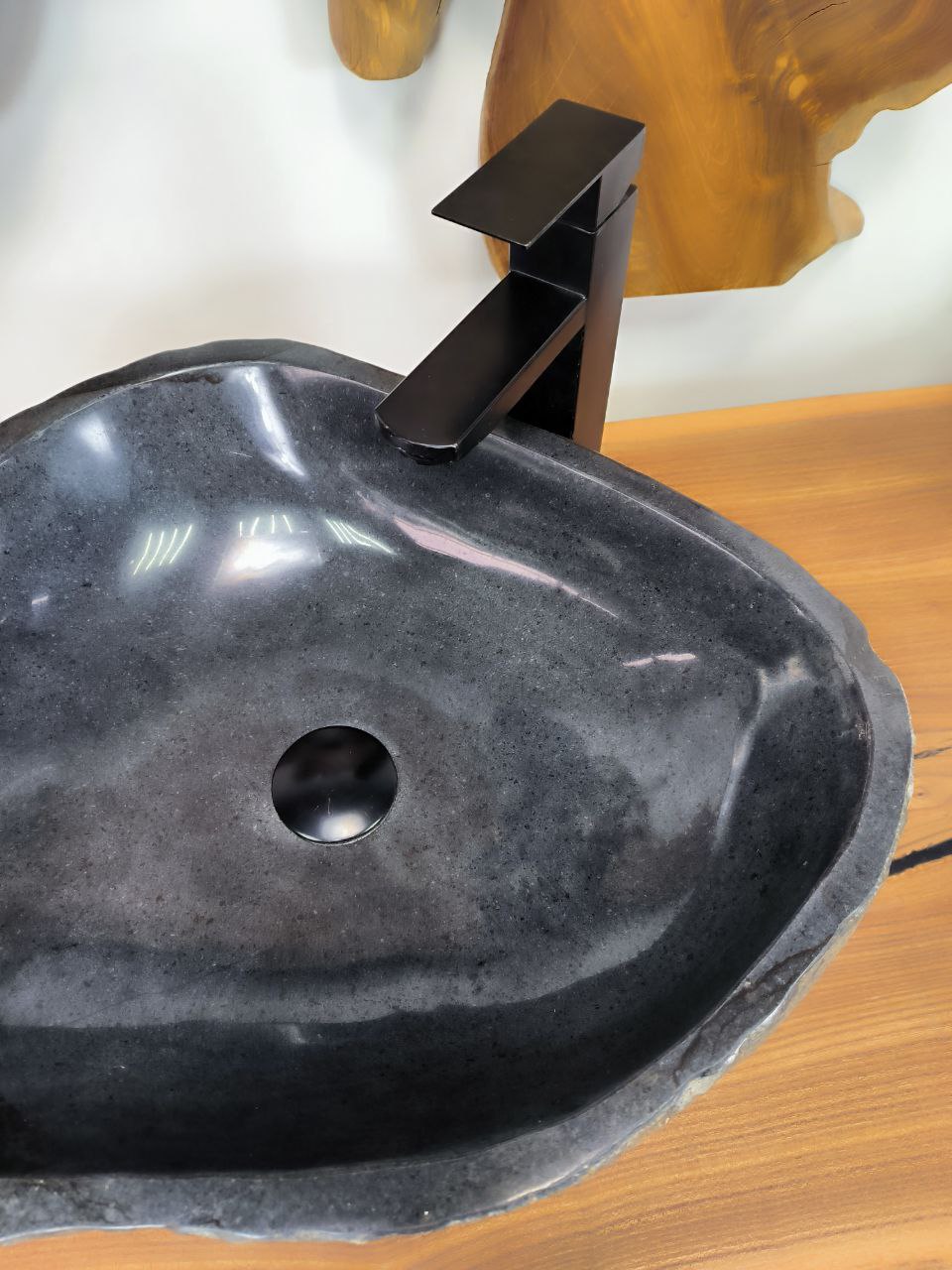 2da7841b-09a6-4657-9da5-137216c5bd81