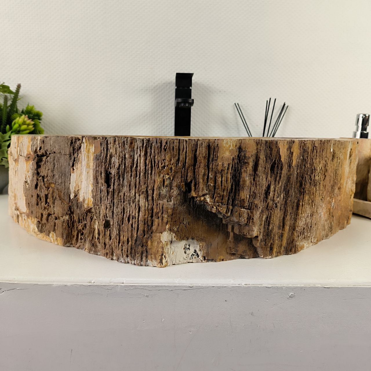 1i1nt0rja0o7iuwz13tzix91lvn9m36a