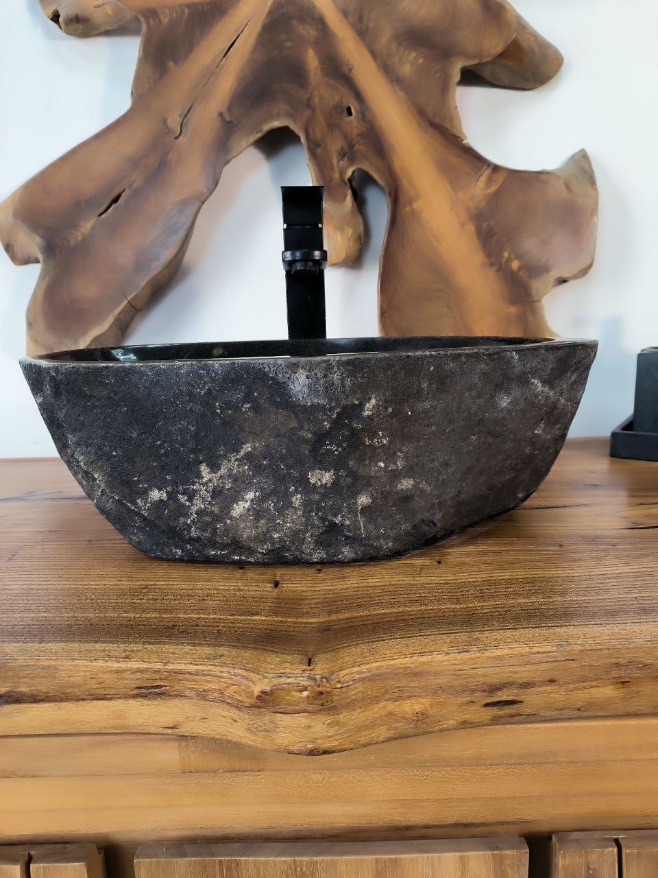 48b800f6-386a-40e6-bb58-408658bdfbb9