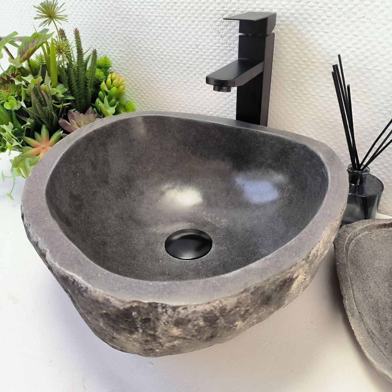 Раковина из речного камня RS-64111 (40*38*15) из натурального камня