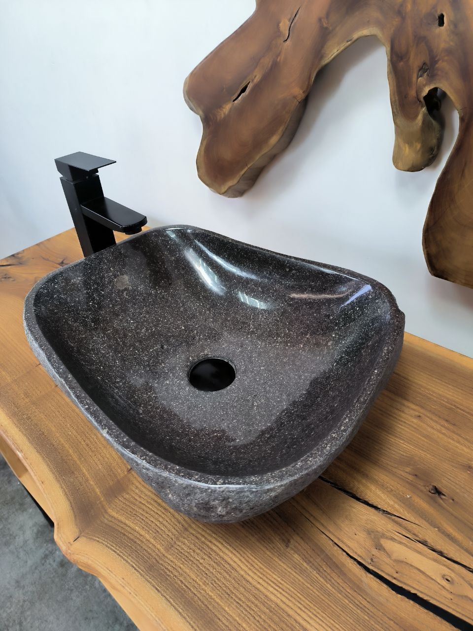 Раковина из речного камня RS-66290 48х40х15 из натурального камня