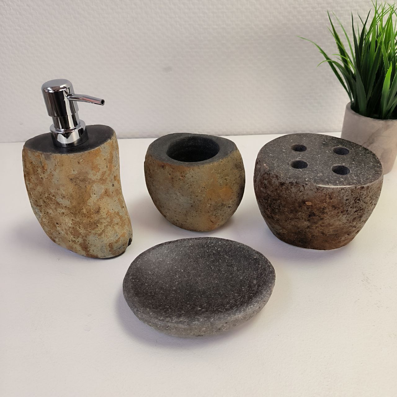 6bqps8uwpcg36bpqqznxwf4la6i2ck8e