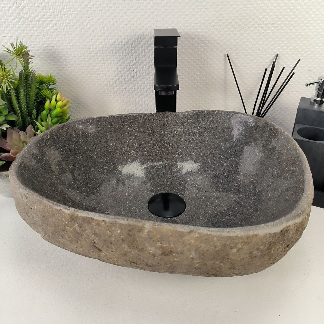 Раковина из речного камня RS-64907 43*38*15 из натурального камня