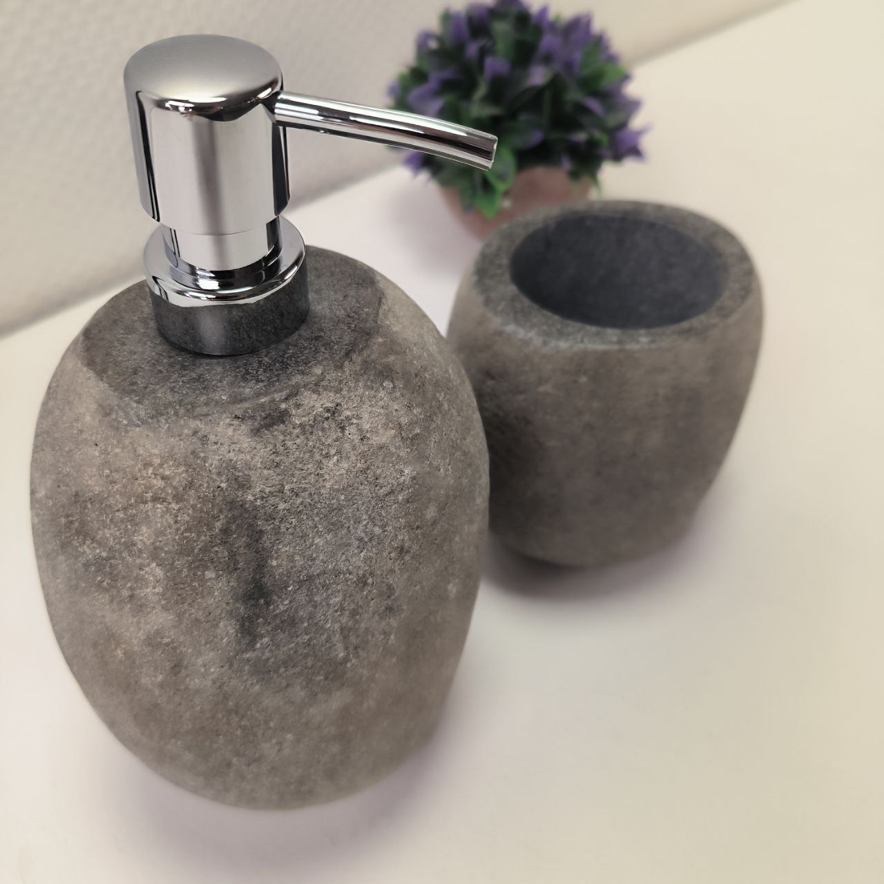 0k3zs7fke76v4uib8hxj5wzs0888r1sn