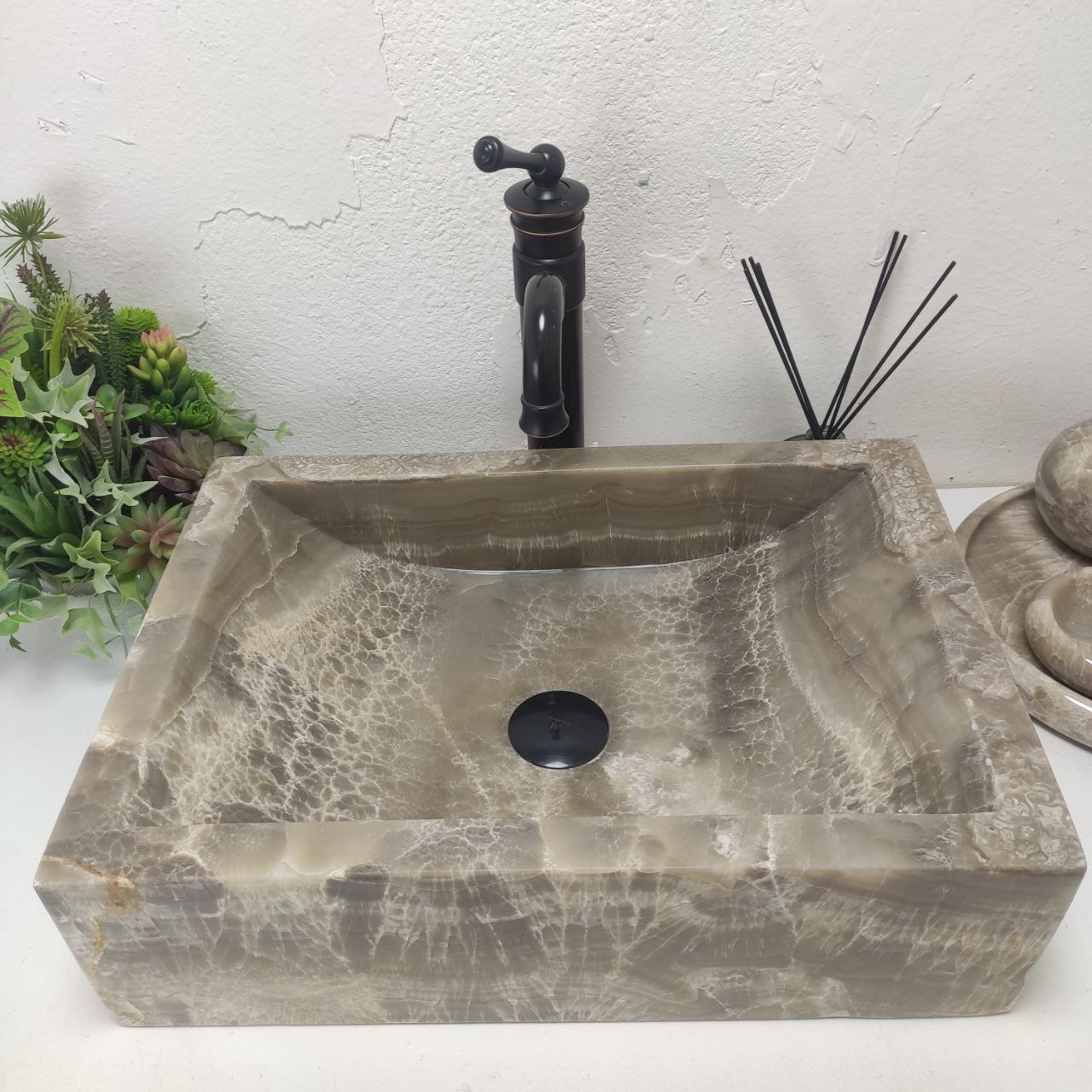 tnawzum4flptvb6mfjsv011q8gv7ic7g